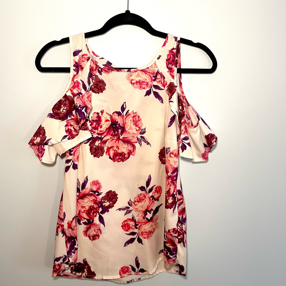 Floral cold shoulder top